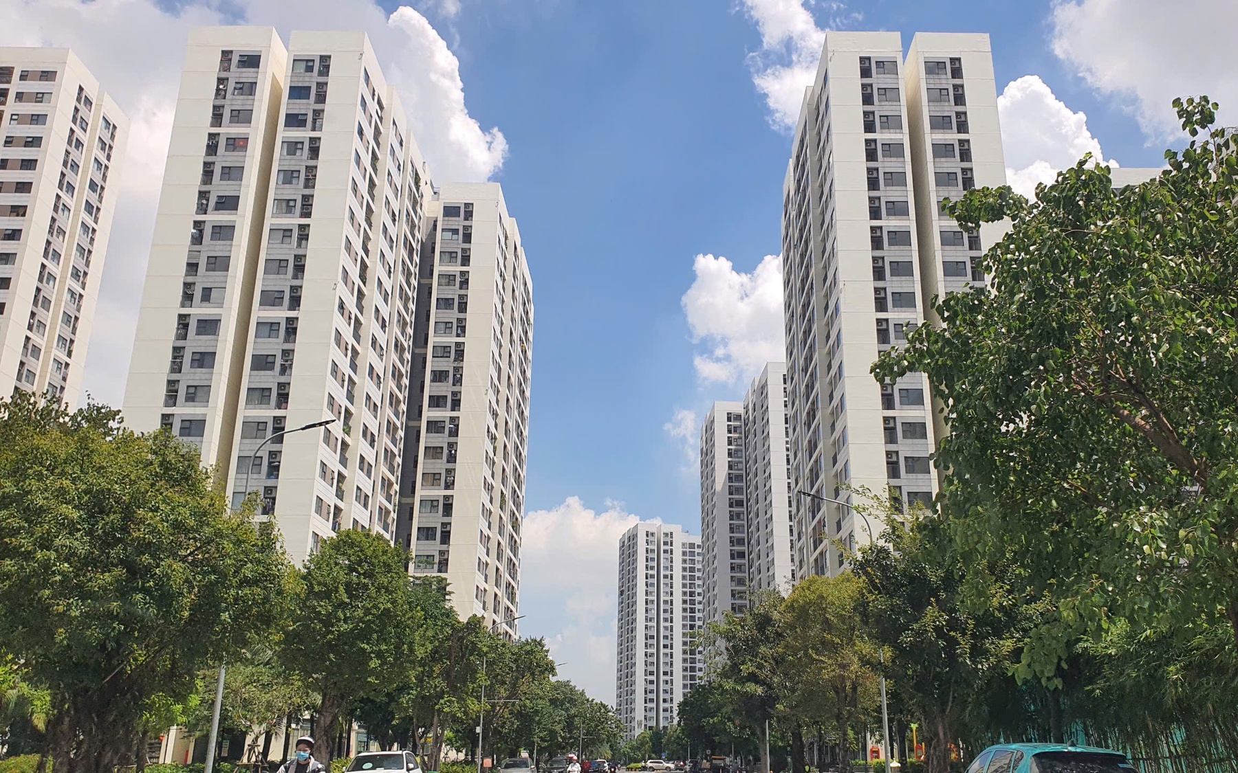 Dòng vốn đầu tư bất động sản dịch chuyển vào Nam: Xu hướng mới đáng chú ý - Ảnh 2. Dòng vốn đầu tư bất động sản dịch chuyển vào Nam: Xu hướng mới đáng chú ý - Ảnh 2.