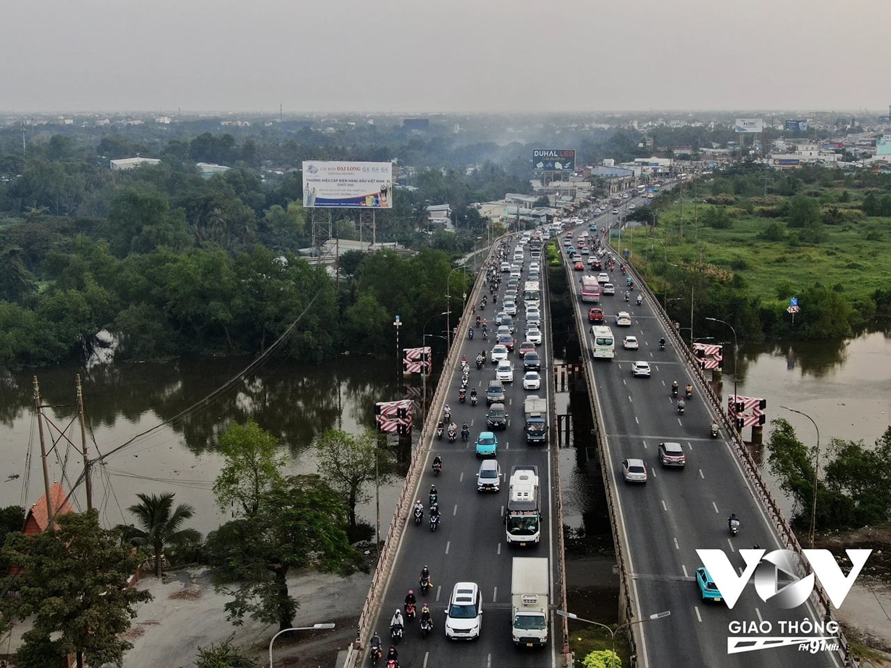 Quốc lộ 1 ở cửa ngõ Miền Tây của TP.HCM
